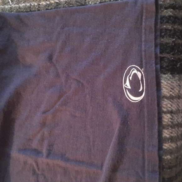 PSU ADULT ( MEDIUM) TSHIRT. - Picture 5 of 6